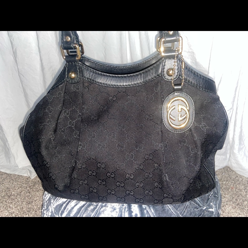 Black Gucci bag